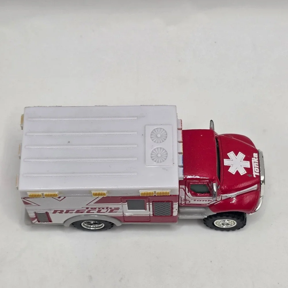 Tonka Rescue Ambulance 2012 Hasbro Funrise Red White Diecast Emergency Toy Truck